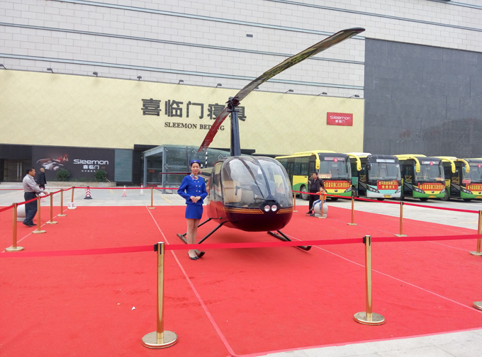 金馬凱旋開(kāi)街